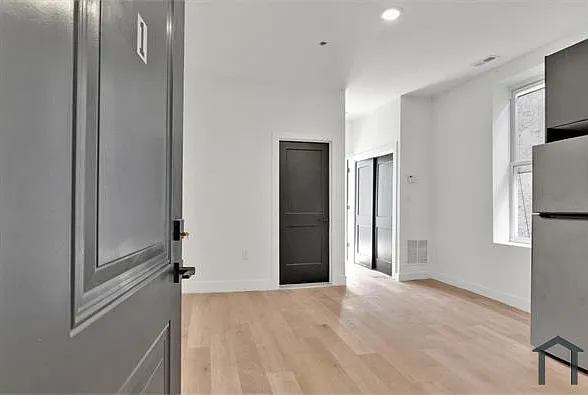 3138 N Broad St #4 — Photo 5