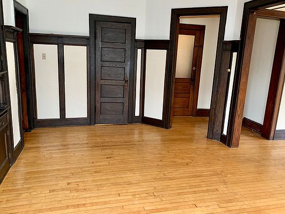 5th image of 1838 N Oakland Ave #6