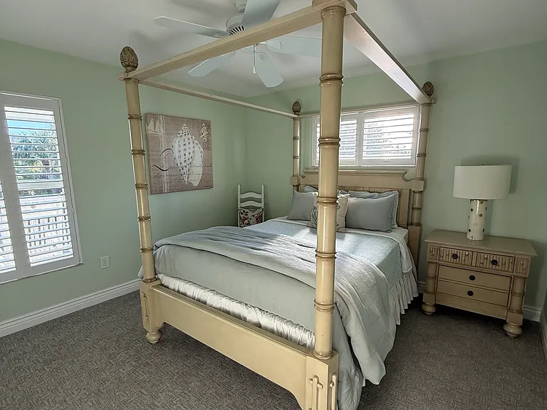 512 Periwinkle Way — Photo 29