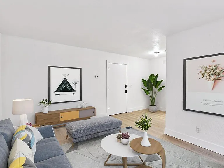 2700 Garfield Ave S #101 — Photo 3