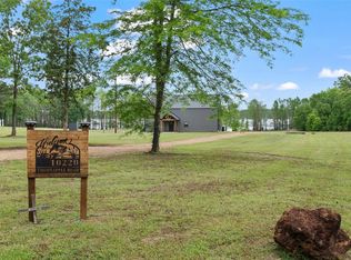10220 Thornapple Rd, Oil City, LA 71061