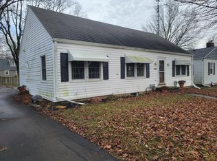404 S Normandy Dr, Muncie, IN 47304