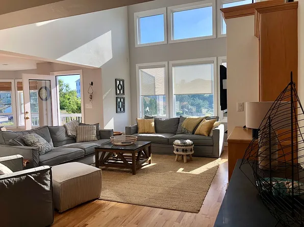 110 Sailfish Ct, Duck, NC 27949