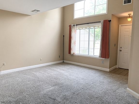 5th image of 92 Ashley Court