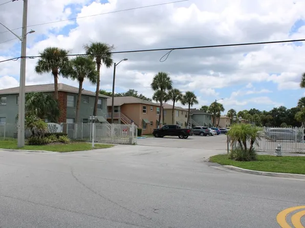 703 Michigan Ct, Saint Cloud, FL