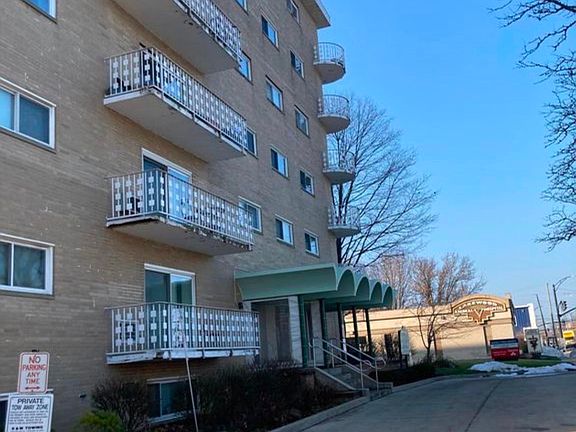 2nd image of 14567 Madison Ave APT 406