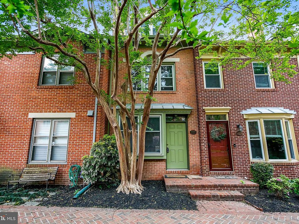 1st image of 533 Colecroft Ct