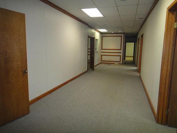 3rd image of 1301 Northwest Hwy Ste 212