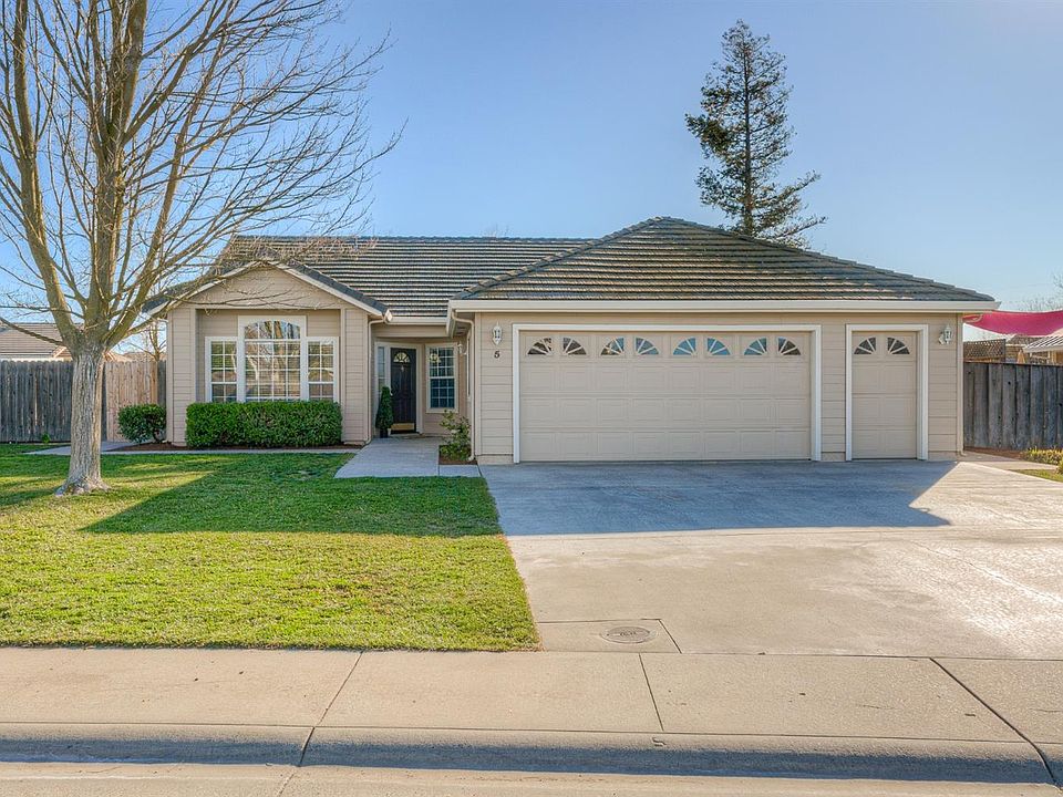 1st image of 5 Forestwood Dr