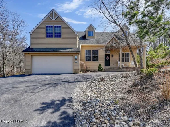 114 Anatomig Rd, Pocono Pines, PA 18350