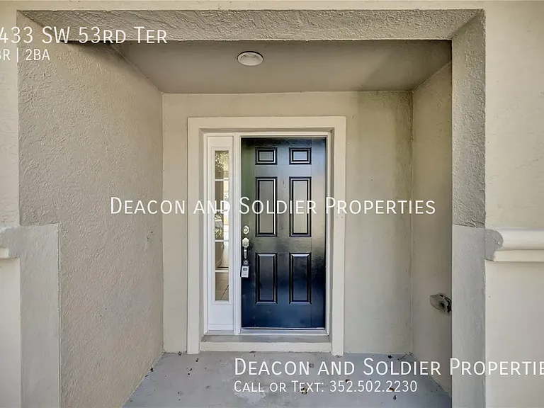 4433 SW 53rd Ter — Photo 2
