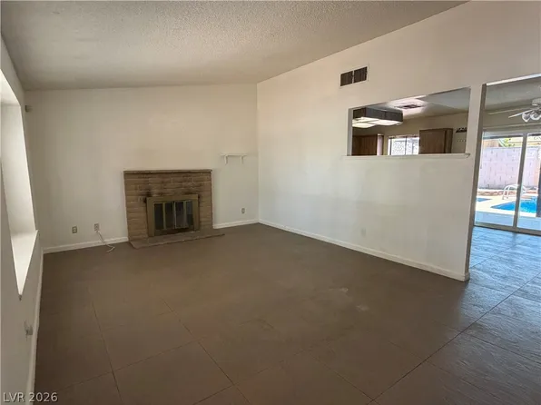 6371 W Viking Rd, Las Vegas, NV 89103