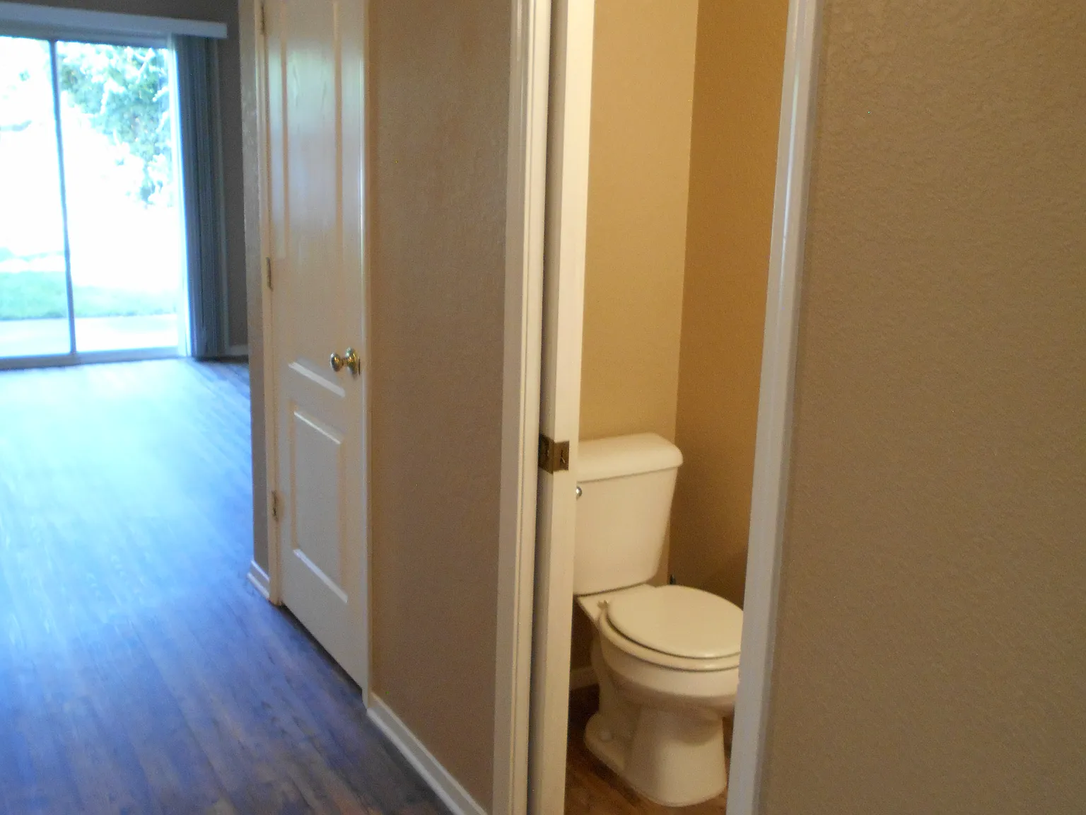 2 bed, 2.5 bath, 1050 sqft, $1,750 — Photo 4
