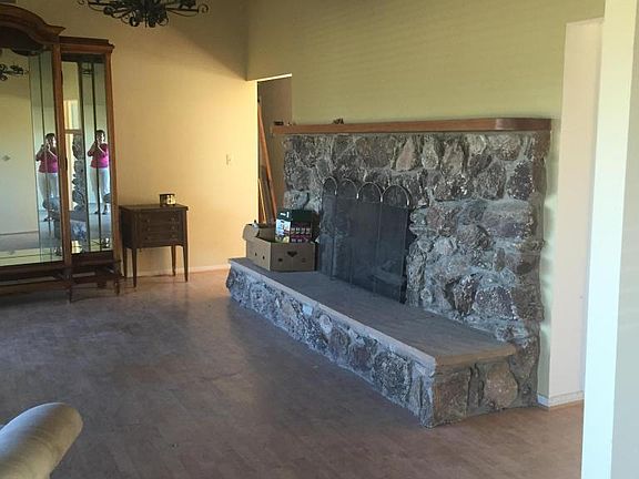 5th image of 1084 Mustang Dr