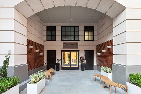 Rented by Compass | media 28