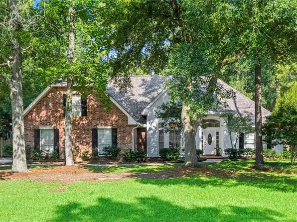 335 Winchester Cir, Mandeville, LA 70448