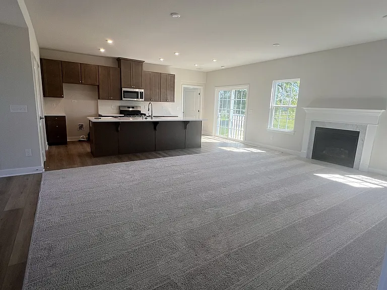 469 Alyssa Way — Photo 8