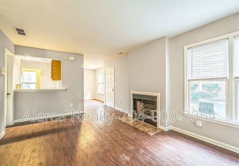 3136 Driftwood Dr #A — Photo 5