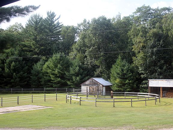 Barn, Pasture, Pen, Hay Shed