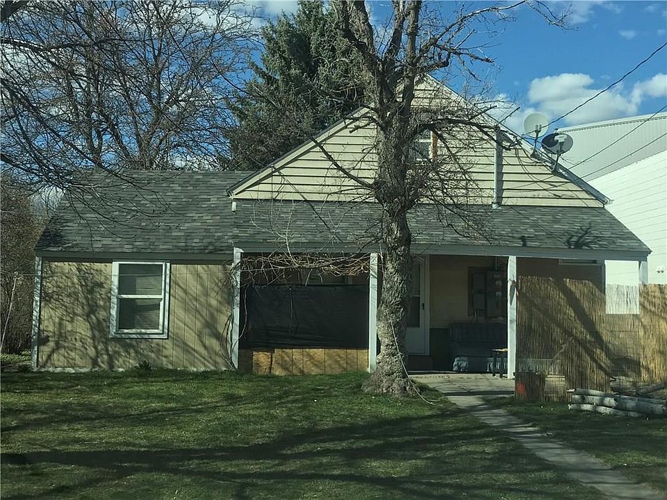 2nd image of 510 Grand Ave
