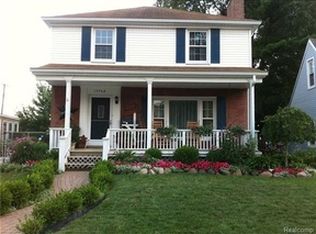 15764 Deerfield Ave, Eastpointe, MI 48021