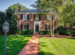 301 Hempstead Pl, Charlotte, NC 28207