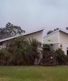 1st image of 485 SE Thornhill Drive