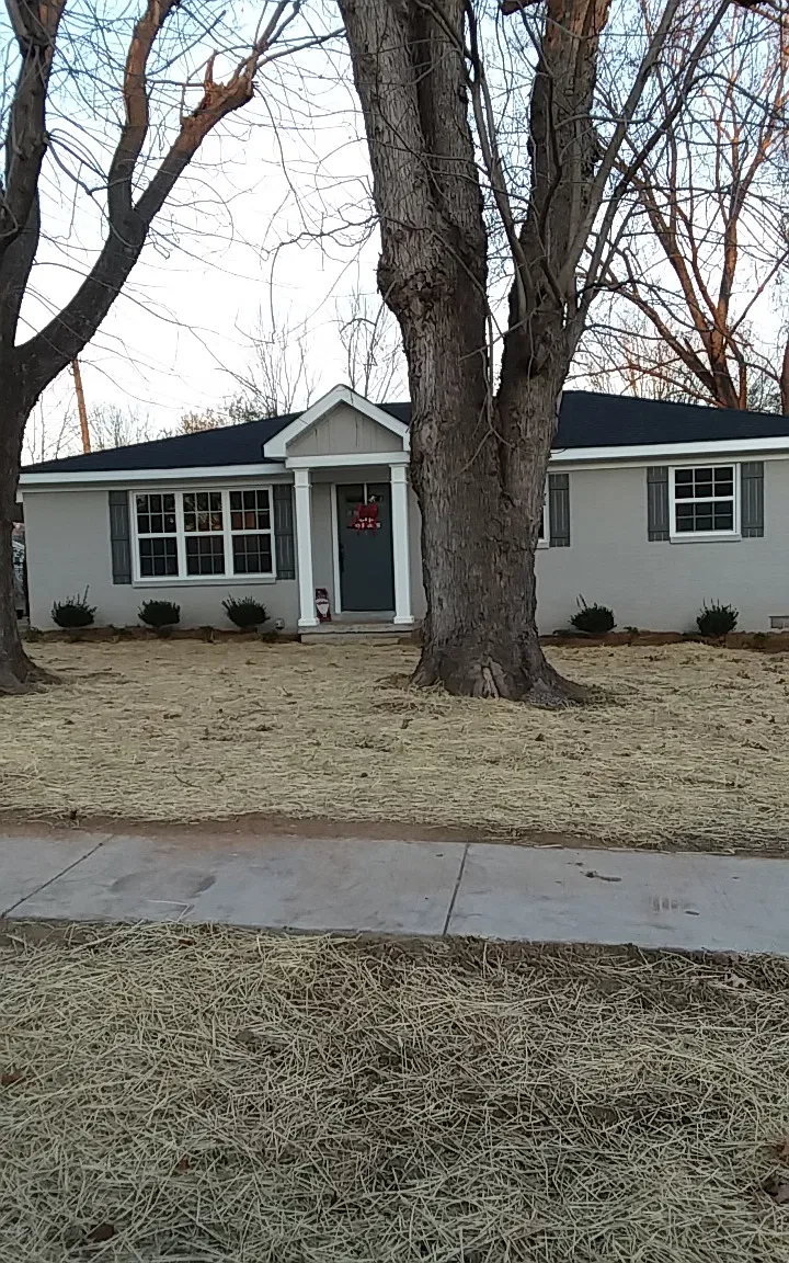 3 bed, 1272 sqft, $1,850 — Photo 1