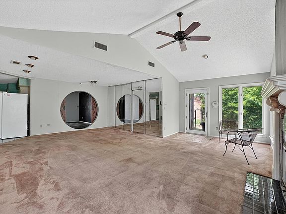 5th image of 204 Island Dr