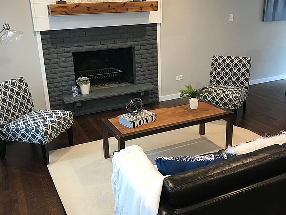 3rd image of 10329 Lacrosse Ave