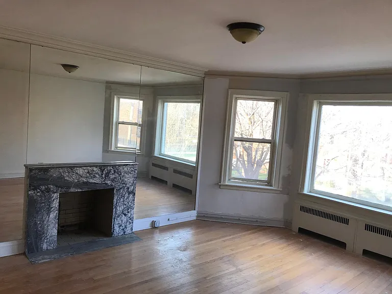 5706 N Francisco Ave #2 — Photo 3