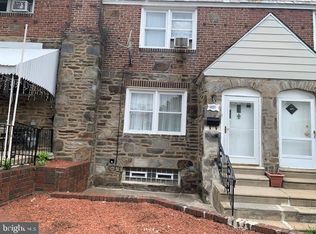 6837 Walnut Park Dr, Upper Darby, PA 19082