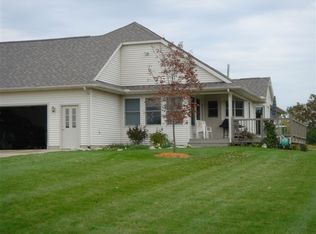 8381 Rolling Hill Ln, Grand Ledge, MI