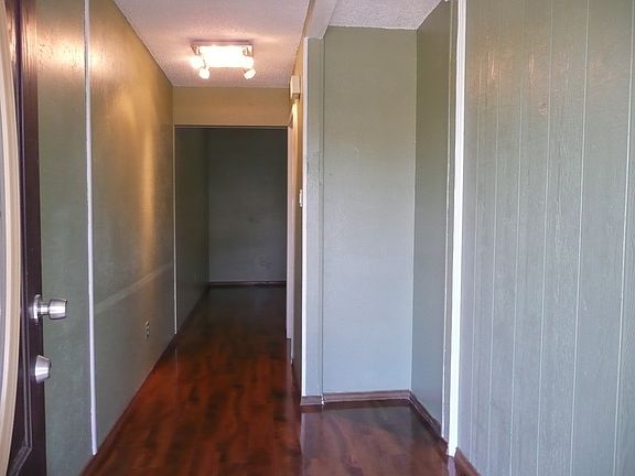 2nd image of 2311 Lido Ln