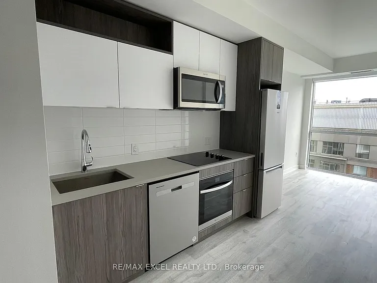 60 Princess St #914 — Photo 19