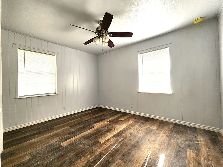 3604 Valley View Rd — Photo 16