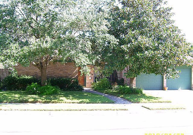1st image of 409 Paisano Dr