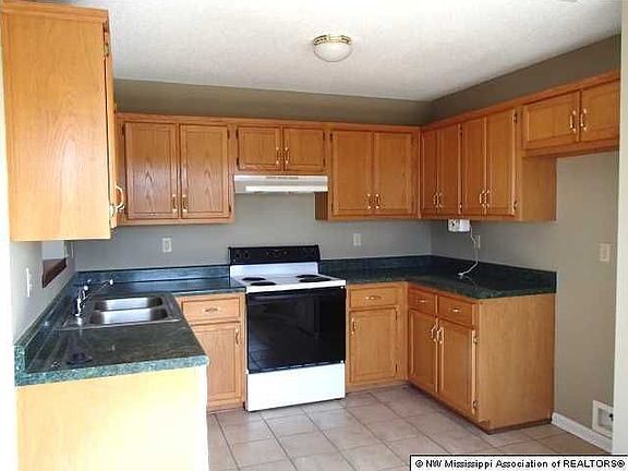 5th image of 2909 Churchwell Dr