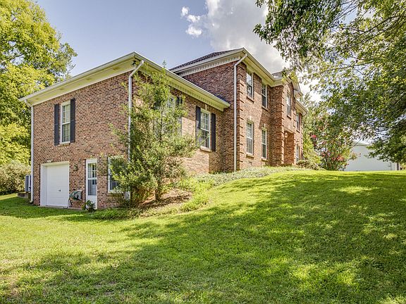 2nd image of 429 Stonemeadow Rd