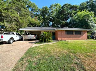 2623 W Cavett Dr, Shreveport, LA 71104