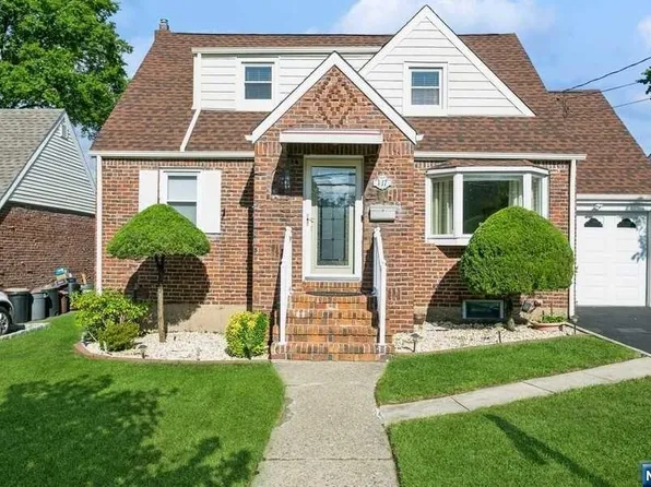 1-17 34th St, Fair Lawn, NJ 07410