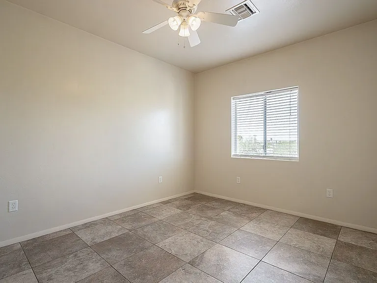 638-642 E. Lester St. ( 638, 640, 642 ) — Photo 75