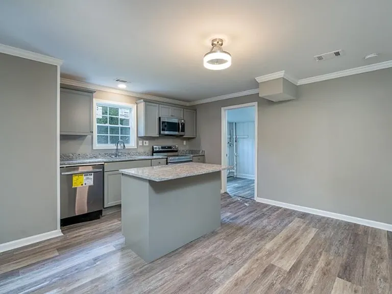 3028 Grand Ave SW — Photo 5