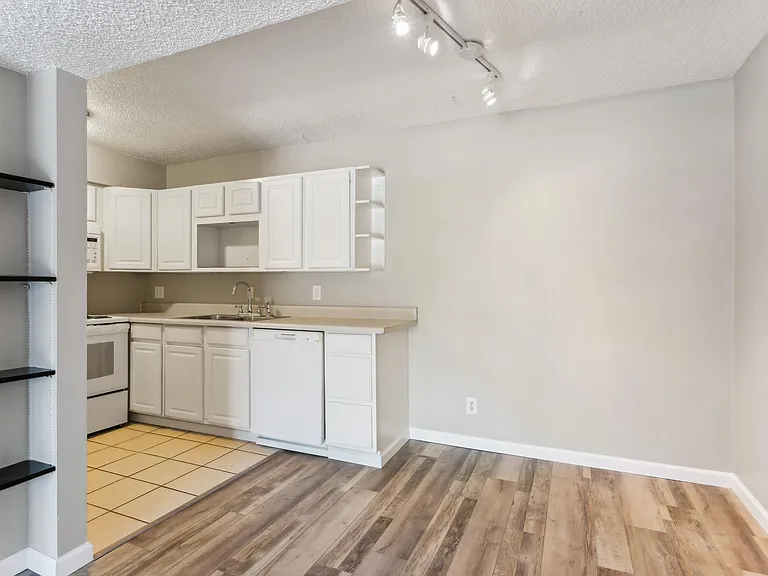 5200 E Cherry Creek South Dr #125 — Photo 14