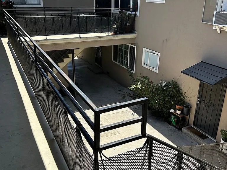 11401 Washington Pl — Photo 11