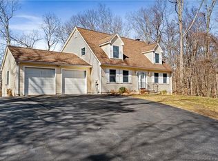 24 Willow Run, Brookfield, CT 06804