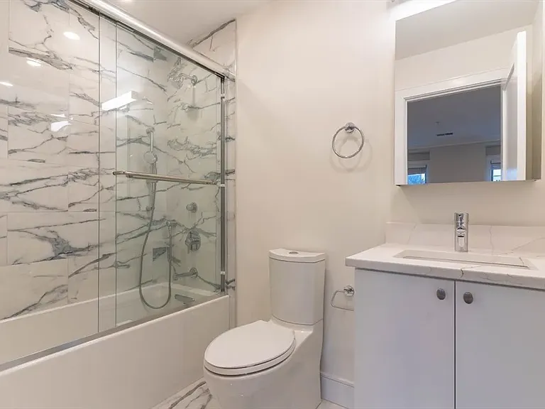 303 Maverick St #PENTHOUSE — Photo 11