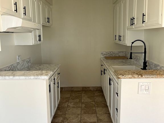 3rd image of 329 California Ave APT 12
