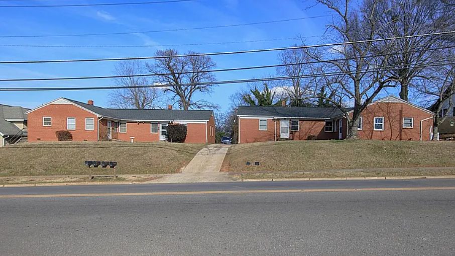 1st image of 408 N Center St #408