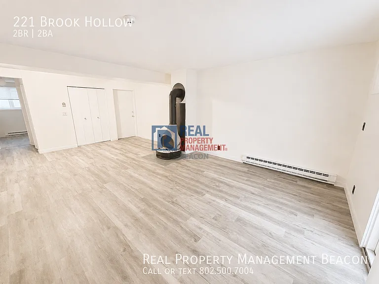 221 Brook Holw — Photo 3
